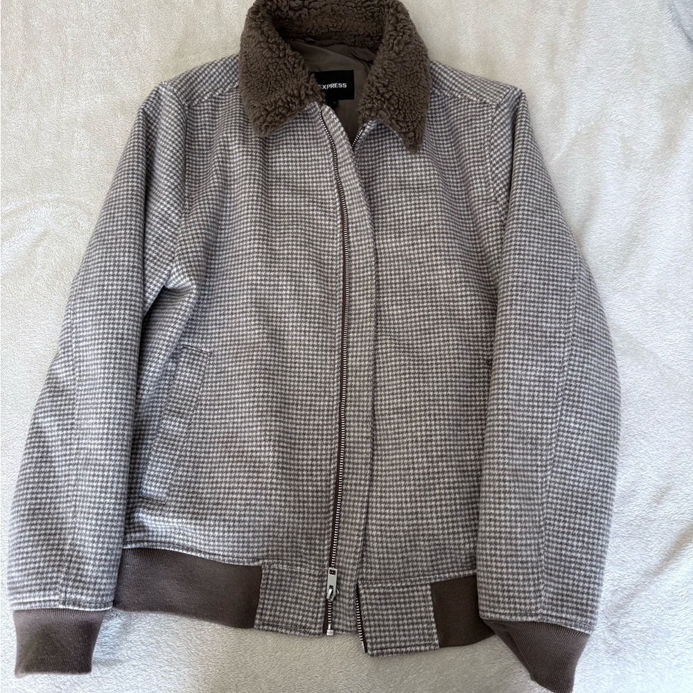 Express bomber jacket with sherpa collar
